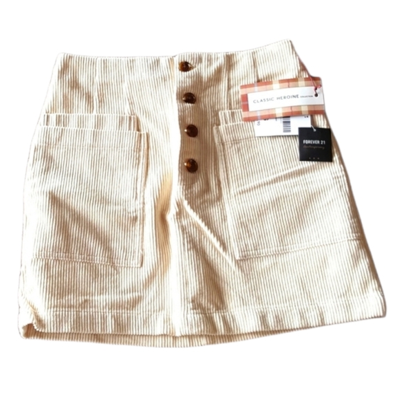 FOREVER 21 Cream Mini Skirt